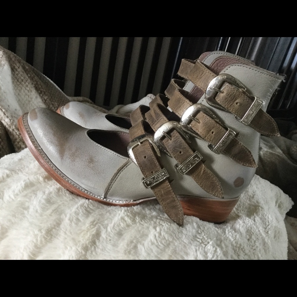 Freebird Scarlett in beige multi